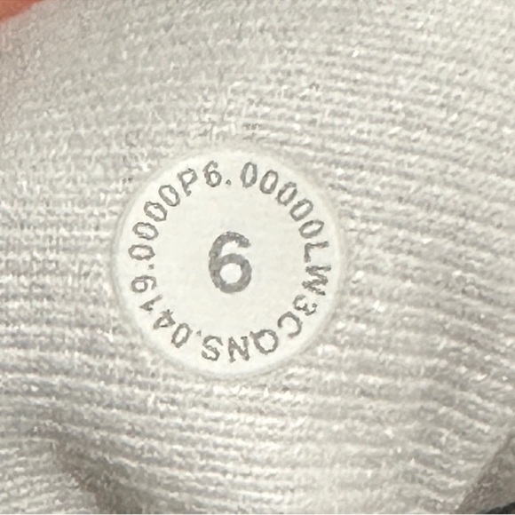 Lululemon Go Forward Pullover - Picture 7 of 7